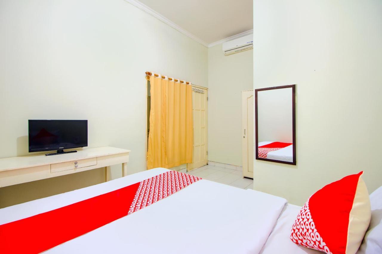 Отель Oyo 3083 D Kost 3 Syariah Джокьякарта Экстерьер фото